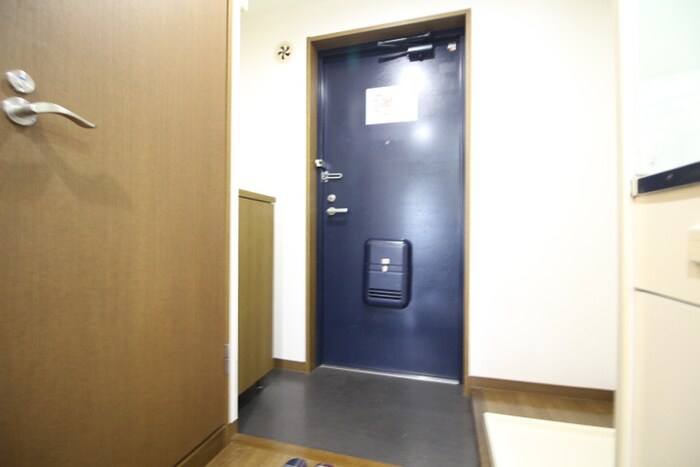 物件内観写真15　(玄関)