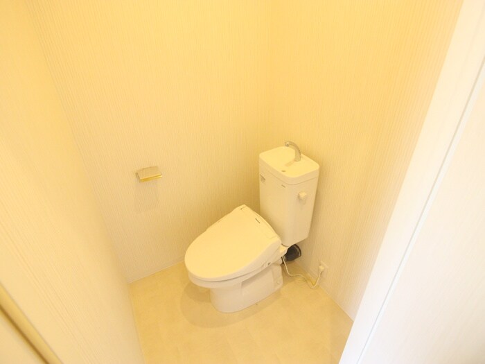 物件内観写真12　(トイレ)