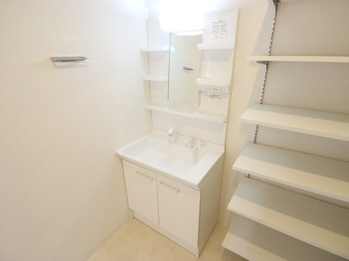 物件内観写真14　(洗面)