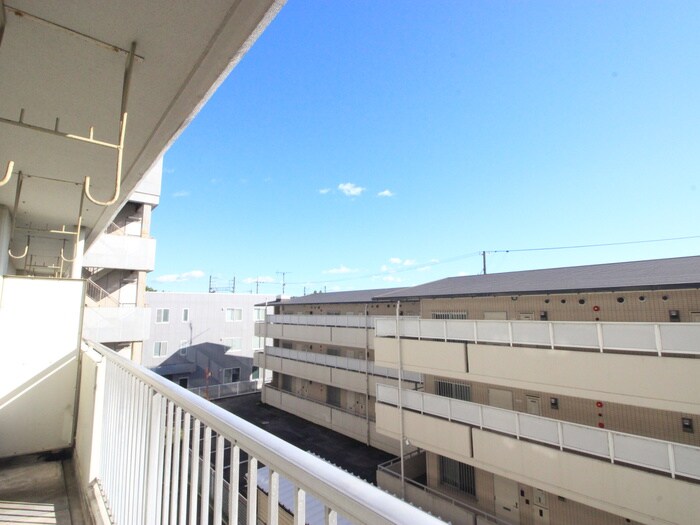 物件内観写真17　(室内からの展望)