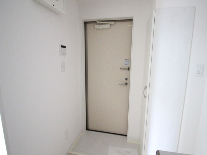 物件内観写真22　(玄関)