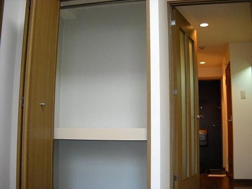 物件内観写真11　(収納)