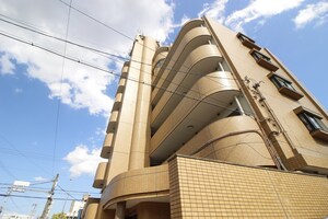 サンピアオカヤス外観写真