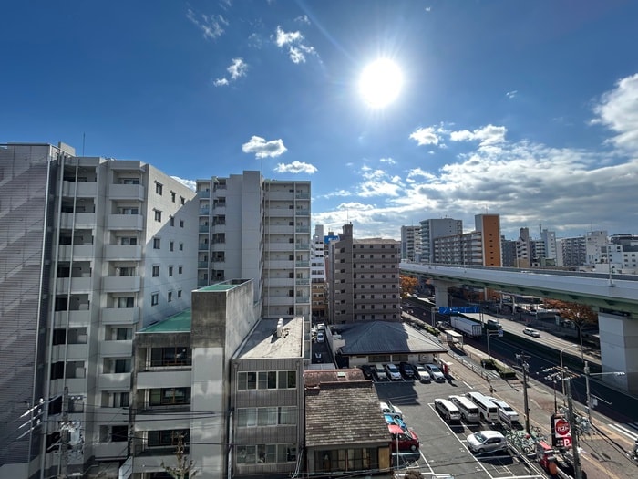 物件内観写真22　(室内からの展望)