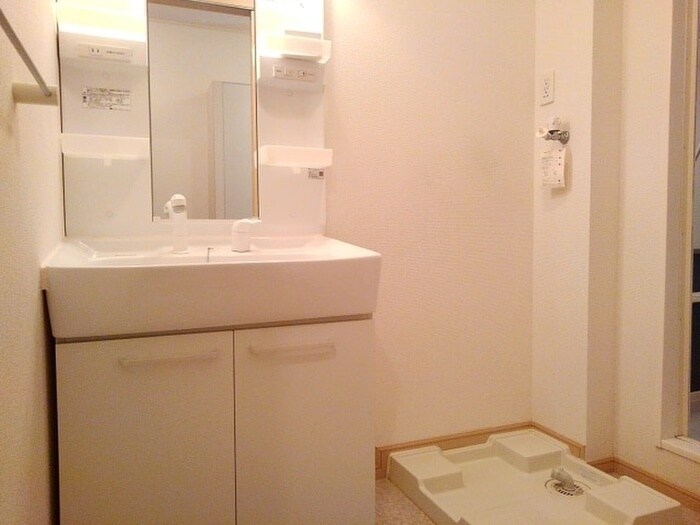 物件内観写真7　(洗面)