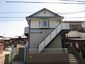 グランドール三田外観写真