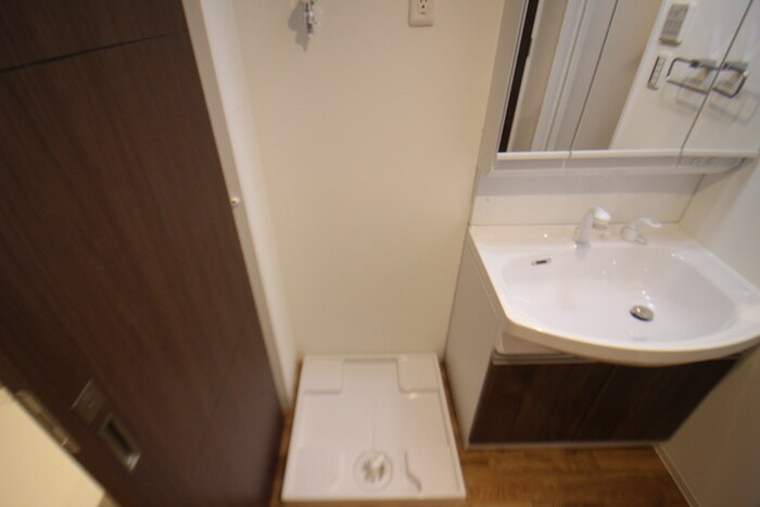 物件内観写真19　(洗濯機置場)