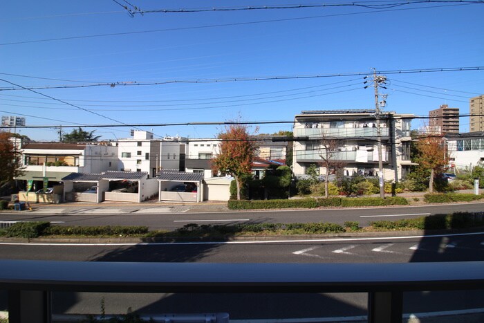 物件内観写真22　(室内からの展望)