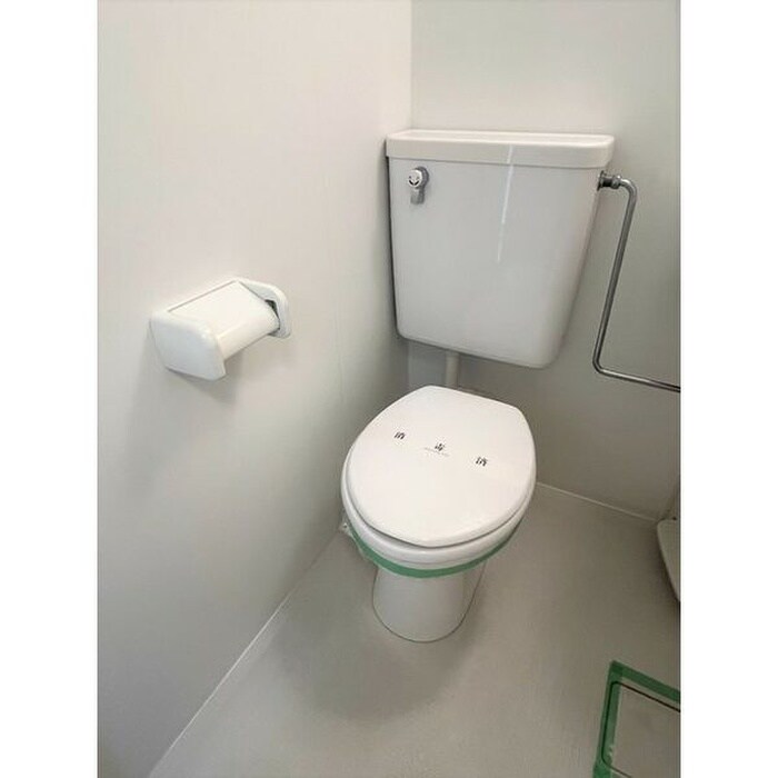 物件内観写真11　(トイレ)