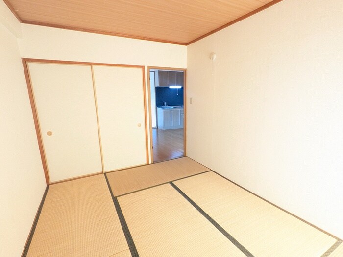 物件内観写真9　(居室)