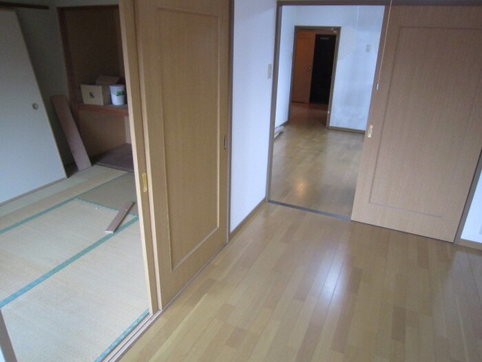 物件内観写真11　(居室)