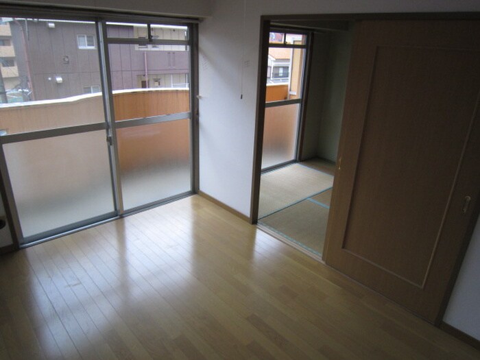 物件内観写真12　(居室)