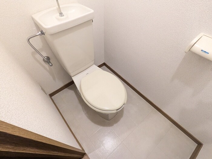 物件内観写真15　(トイレ)