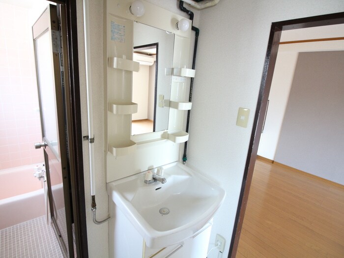 物件内観写真12　(洗面)