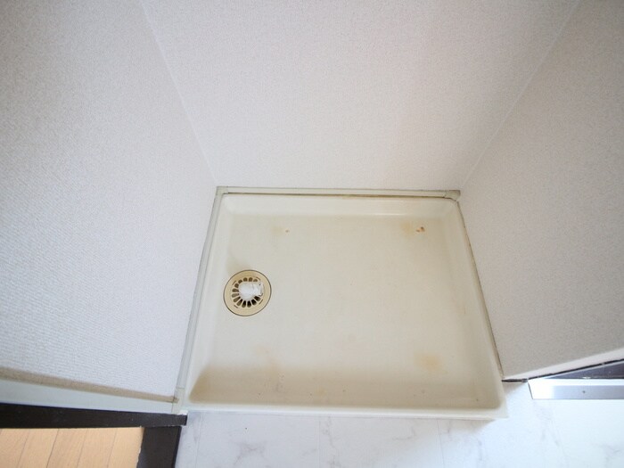 物件内観写真18　(洗濯機置場)