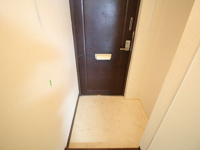 物件内観写真19　(玄関)