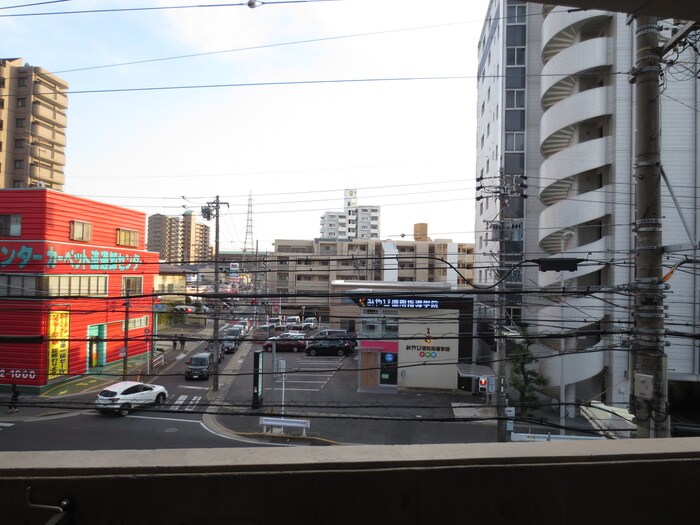 物件内観写真18　(室内からの展望)