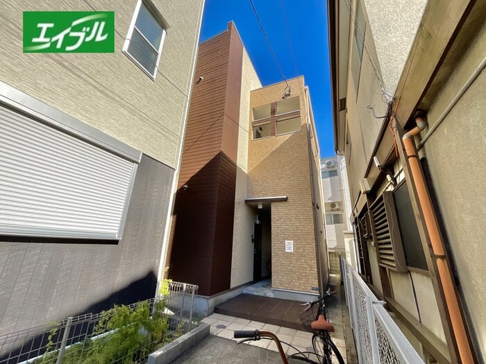 物件外観写真1　(外観写真)