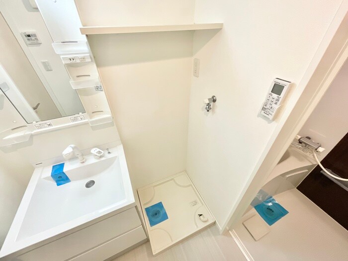 物件内観写真14　(洗濯機置場)