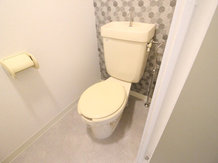 物件内観写真14　(トイレ)