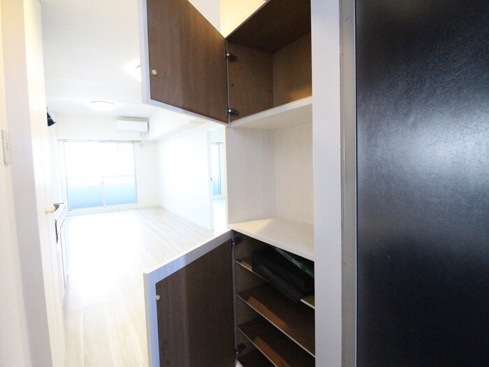 物件内観写真16　(靴箱)