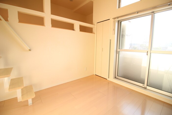 物件内観写真7　(居室)