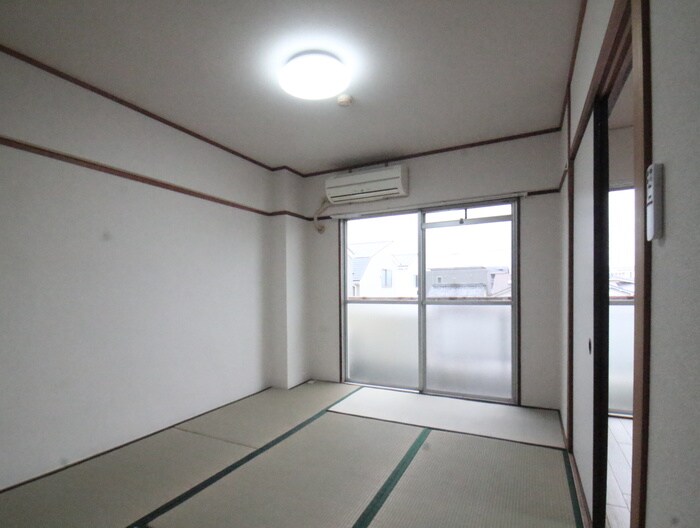 物件内観写真9　(居室)