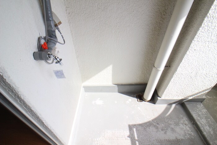 物件内観写真18　(洗濯機置場)