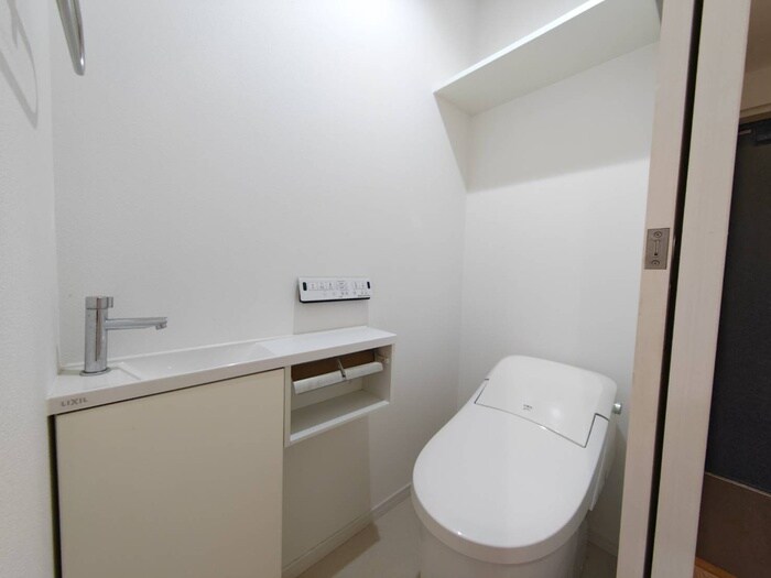 物件内観写真13　(トイレ)