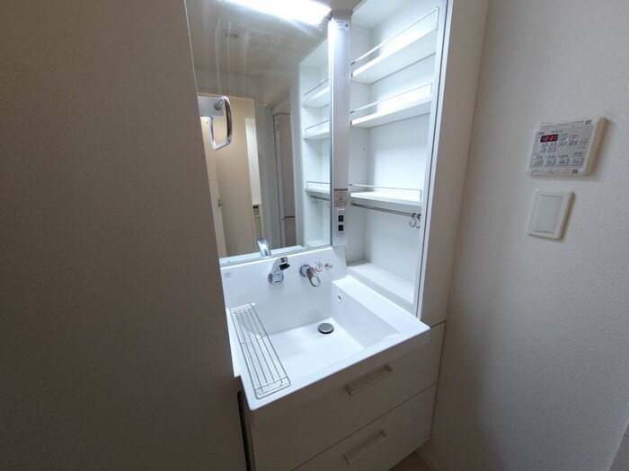 物件内観写真14　(洗面)
