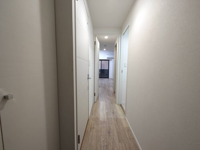 物件内観写真18　(廊下)