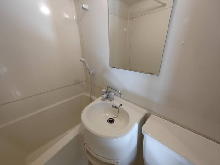 物件内観写真12　(洗面)