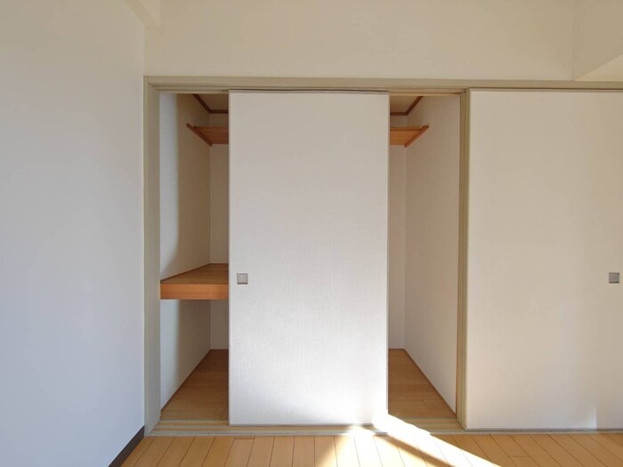 物件内観写真15　(収納)