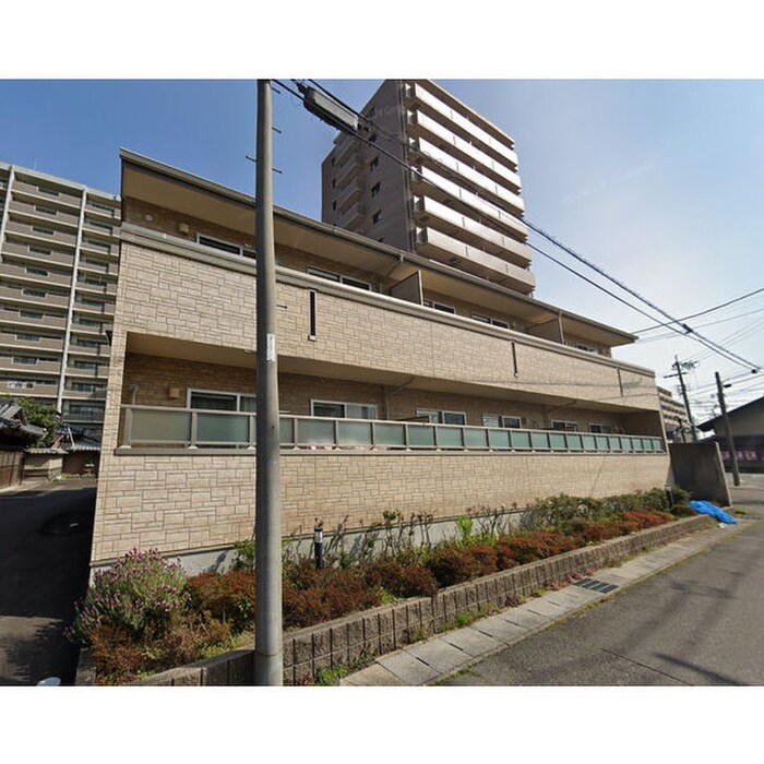 サニーコートの物件外観写真