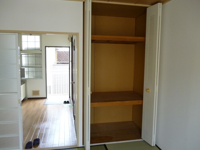 物件内観写真11　(収納)