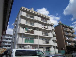 レジデンス第２梅坪外観写真