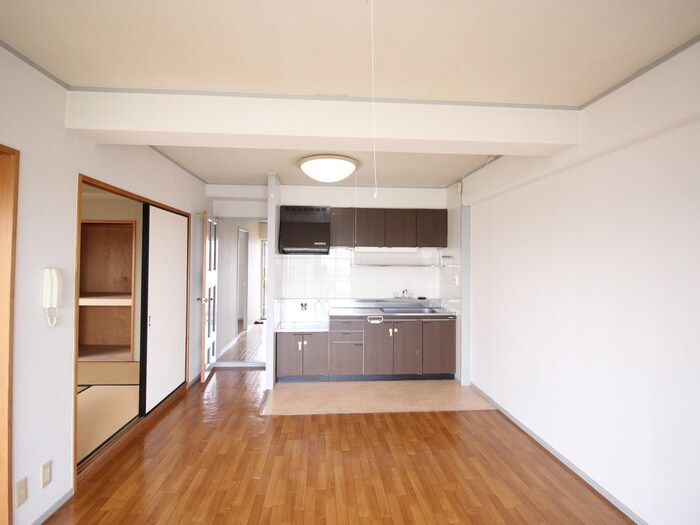 物件内観写真7　(居室)