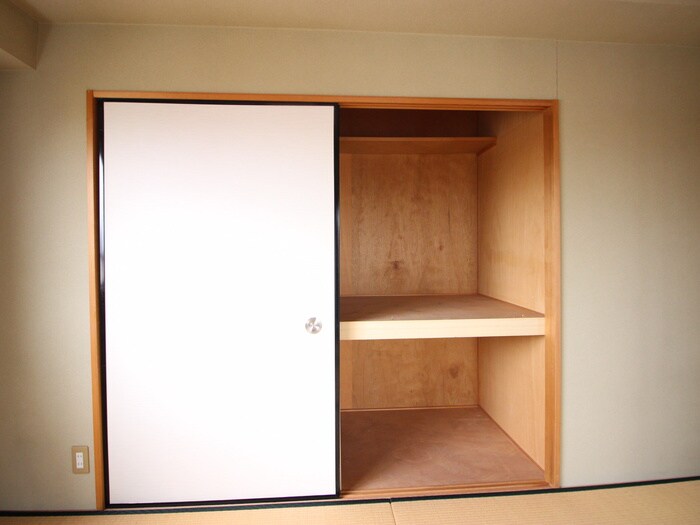 物件内観写真9　(収納)