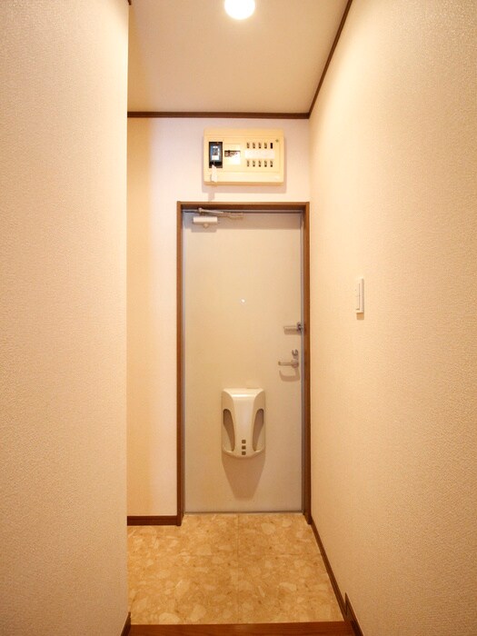 物件内観写真19　(玄関)
