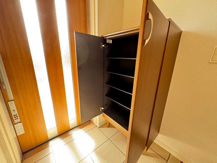 物件内観写真15　(靴箱)