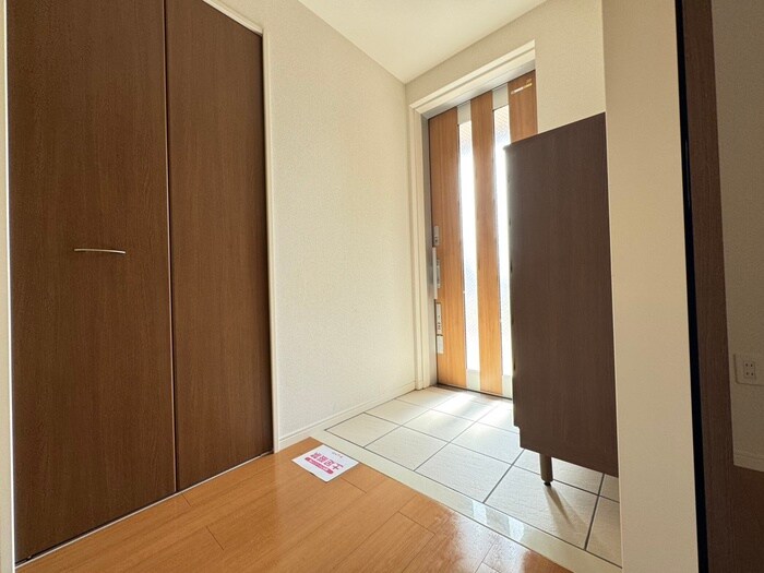 物件内観写真18　(廊下)