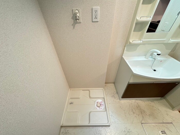 物件内観写真20　(洗濯機置場)