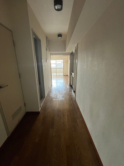 物件内観写真17　(廊下)