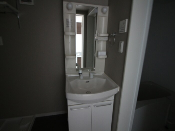 物件内観写真12　(洗面)