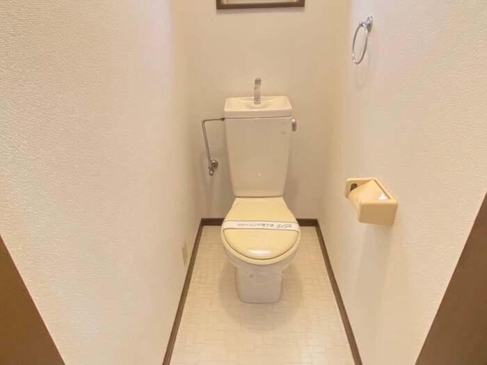 物件内観写真12　(トイレ)