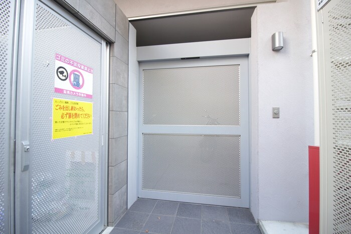 物件外観写真6　(駐輪場)