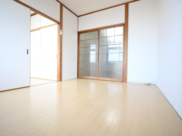 物件内観写真8　(居室)