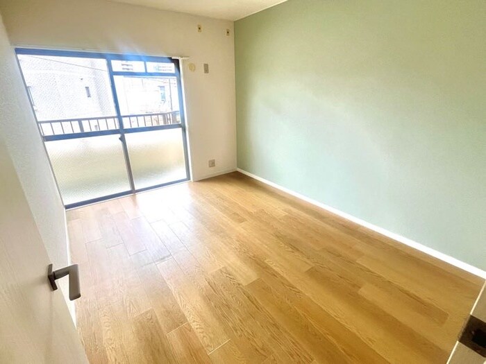 物件内観写真10　(居室)