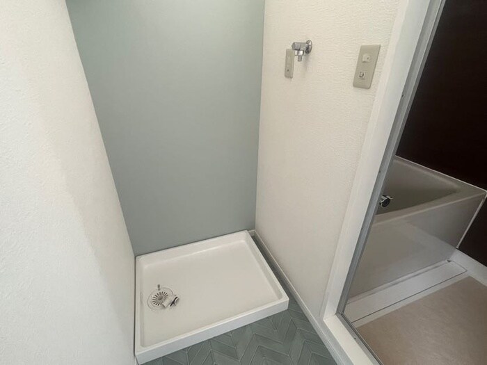 物件内観写真14　(洗濯機置場)