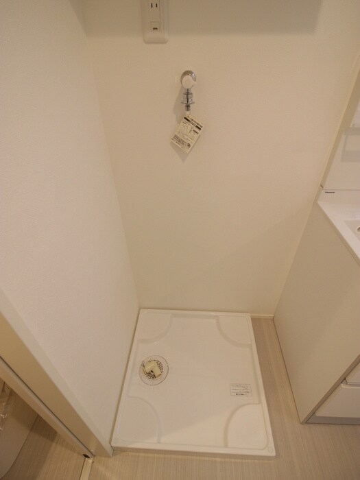 物件内観写真15　(洗濯機置場)